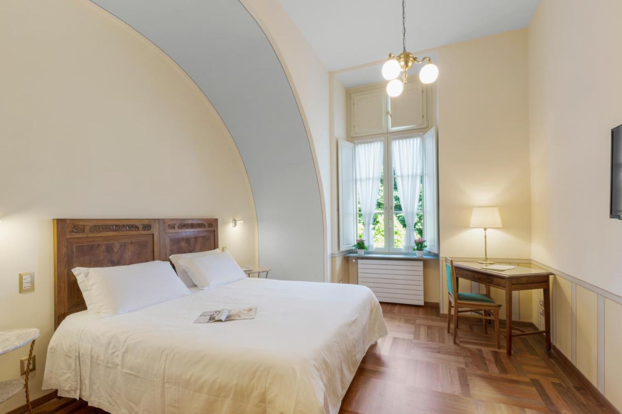 Hotel Roma E Rocca Cavour
